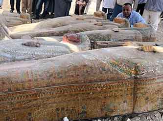 Mısır'da gizemli keşif: 20'den fazla tabut bulundu