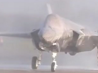 F-35'i su yerine köpük ile karşılayınca olanlar oldu