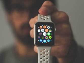 Uzmanlar akıllı saatlerdeki gizli tehlikeye karşı uyardı