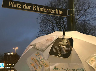 Hamburg'ta bir meydana 'Çocuk Hakları' ismi verildi