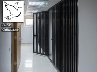 Uyuşturucu kaçakçısına nezarethaneyi dar eden Sadık Amca