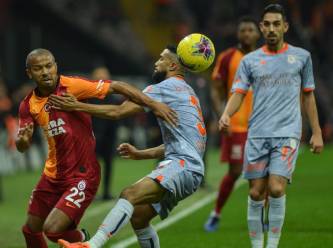 Galatasaray'ın 41 maçlık serisini Başakşehir sona erdirdi