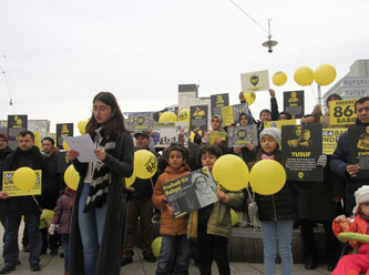 Anne sütünden mahrum bebekler için 'özgürlük' dediler