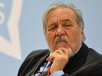 Prof. Ortaylı: Türkiye’nin şu anda en büyük sorunu yurt dışına göç