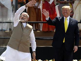 Trump: ‘Hindistan’la 3 Milyarlık Askeri Anlaşma İmzalayacağız’