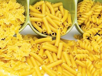 Sofraya makarna geldi, içecekse kalktı