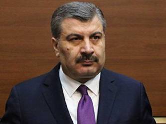 Sağlık Bakanı Koca'dan 'AVM kuyruğu' eleştirisi