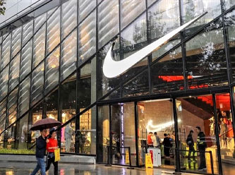 Nike'tan sonra sırada kim var! Global markalar Türkiye'de online satışları durdurabilir!
