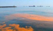 Marmara Denizi'ni turuncu renge büründü