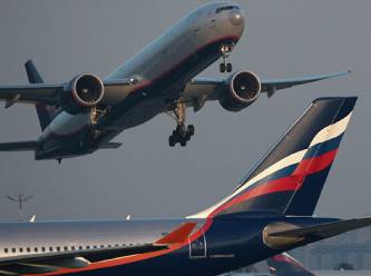 Rus yolcu uçağı Tu-214, ilk uçuşunu yaptı