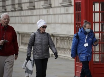 İngiliz basını tekrar açılma takvimini paylaştı