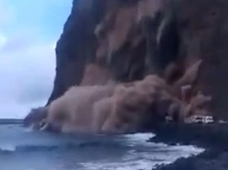 Felaketin eşiğinden dönüldü: Dev kaya böyle düştü