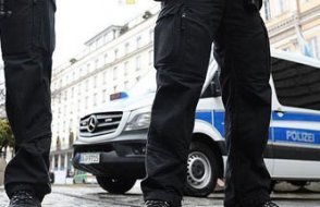 Almanya'da okulda çocuklara bıçaklı saldırı