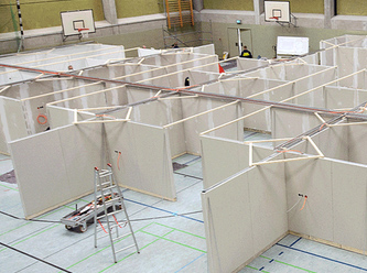 Almanya'da yüzlerce aşı merkezi kuruluyor