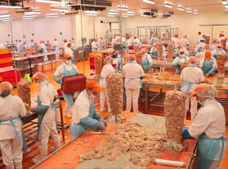 Avrupa'nın en büyük dönercisine polis baskını iddiası