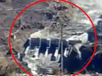 Buz kütlesi barajı yıktı, 150 kişi öldü