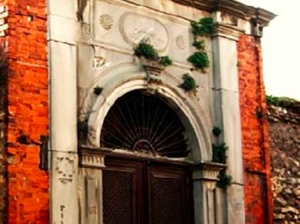 İstanbul'daki tarihi Kasturya Sinagogu'na saldırı