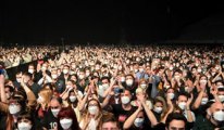 5 bin kişiyle sosyal mesafesiz, maskeli konser deneyinden şaşırtan sonuç