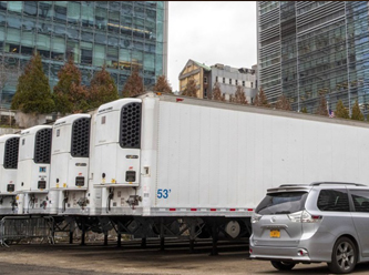 Covid-19'dan ölenler 1 yıldır tırlarda bekletiliyor