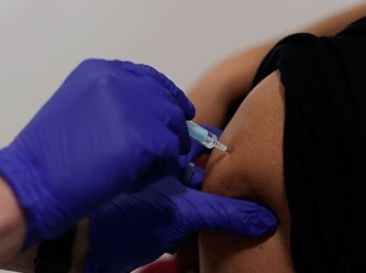 Yeni tartışma: Aşı olmayan işten çıkarılabilir mi?