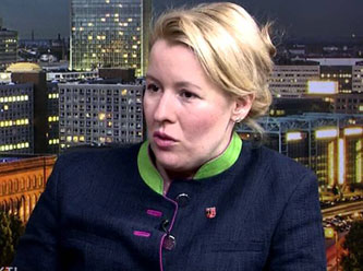 İntihal söylentisi yetti: Alman Bakan'dan istifa