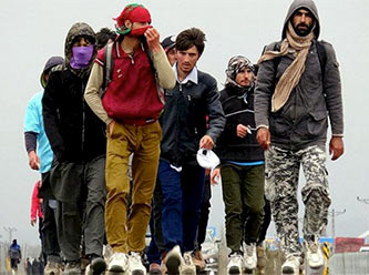 Afganlar için insani koridor açılması gündemde