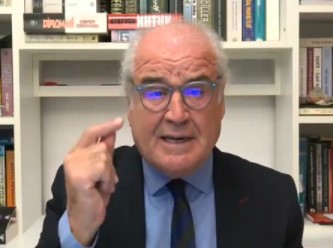 Ünlü yazar açıkladı: Cumhurbaşkanı adayı olacağım…