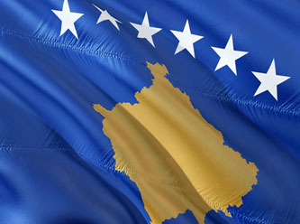 NATO'dan Kosova'ya asker takviyesi, ABD'den yaptırım sinyali