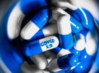 Dünya koronavirüs ilacı için sıraya girdi