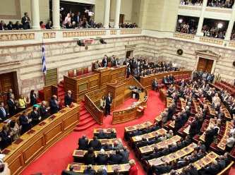 Yunanistan'da seçim yarışına telekulak gölgesi