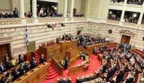 Yunan Meclis'i, Fransa ile savunma anlaşmasını onayladı