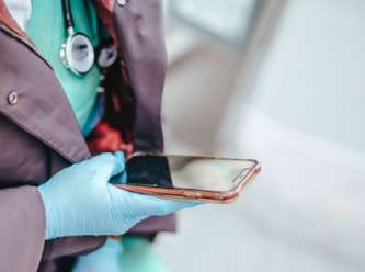 Doktorların kaçış planı WhatsApp ve Telegram gruplarına yansıdı!