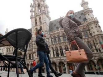 Brüksel’de aşı pasaportu yürürlüğe girdi