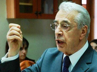 Eski İçişleri Bakanı Hasan Fehmi Güneş hayatını kaybetti