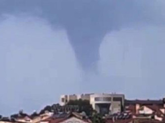 Antalya açıklarında dev hortum! O anlar kamerada