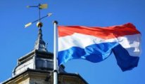 Hollanda'da hükümet düştü