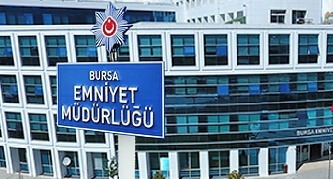 Emniyet Müdürü, eşine, şöförlü çakarlı araç tahsis etmiş!