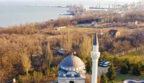Rusya, içinde Türk vatandaşlarının da bulunduğu camiyi bombaladı