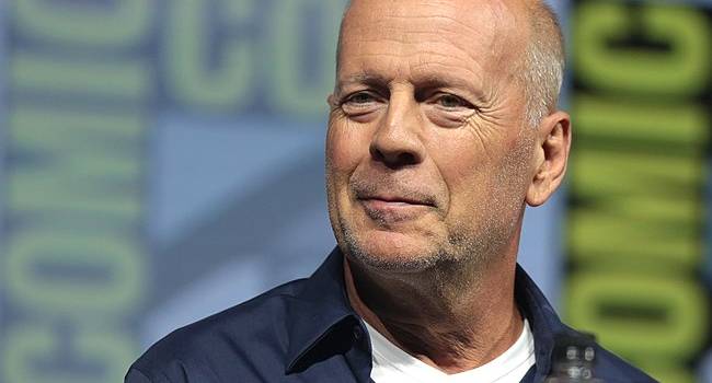 Afazi teşhisi konulan Bruce Willis oyunculuğu bıraktı