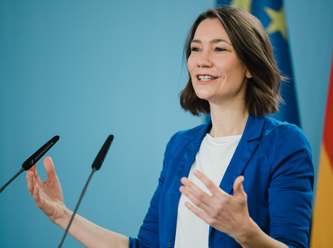 Almanya Aile Bakanı Anne Spiegel istifa etti