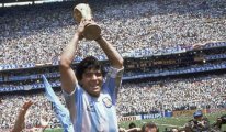 Maradona'nın forması açık artırmayla satıldı
