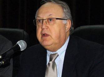 Gazeteci Tufan Türenç hayatını kaybetti