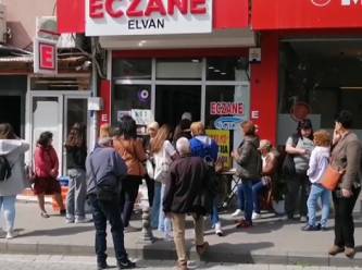 Bulgarlar şimdi de ucuz ilaç için eczanelere akın etti