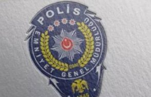 Eski asker ve oğlundan polise çekiçli ve silahlı saldırı