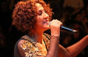 Aynur Doğan'ın Kocaeli'deki konseri iptal edildi