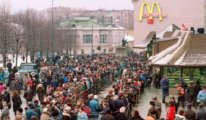 30 yıl önce Moskova'da ilk şubesini açan McDonald's Rusya'yı terk etti