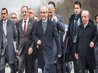 ‘Beşli çete’ geminin su aldığını gördü