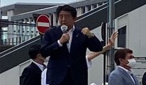 Suikaste uğrayan eski Japonya Başbakanı Shinzo Abe hayatını kaybetti!