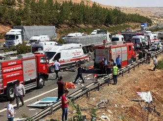 Türkiye şokta trafik kazalarında 37 kişi öldü 93 kişi yaralandı