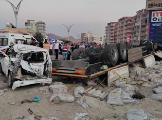 Kaza geliyorum demiş... Katliam gibi kazada skandal ayrıntı